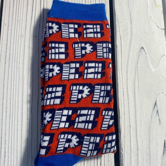 SOCKS 4 FOR 20 BUNDLES OF SOCKS - Picture 5 of 10